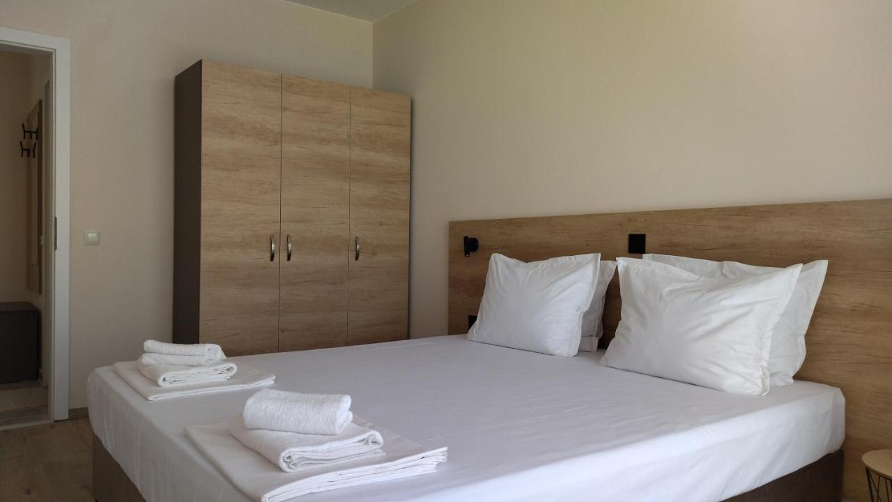 Aparthotel Happy Primorsko Luaran gambar