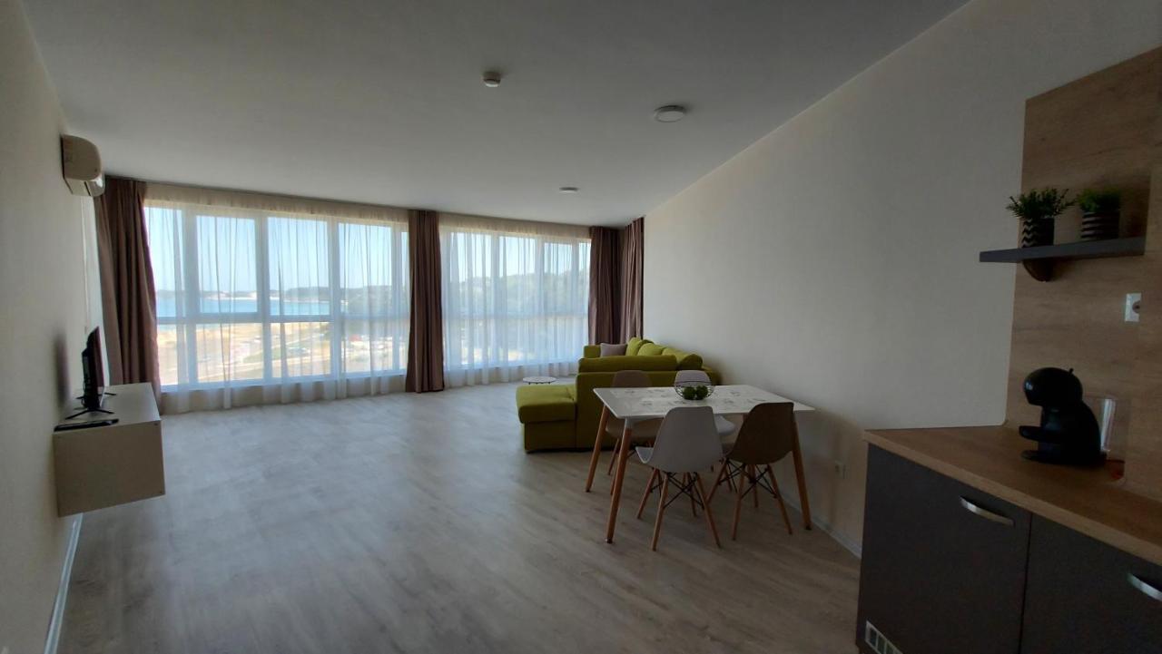 Aparthotel Happy Primorsko Luaran gambar