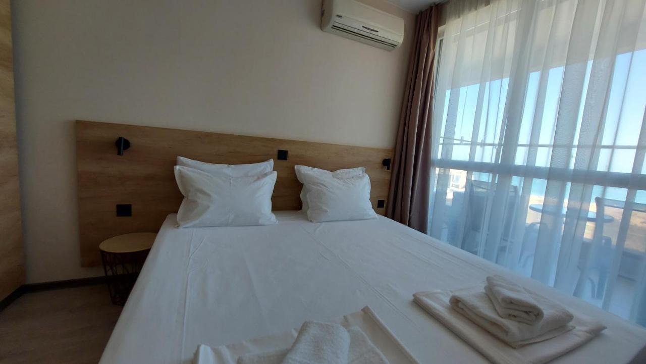 Aparthotel Happy Primorsko Luaran gambar