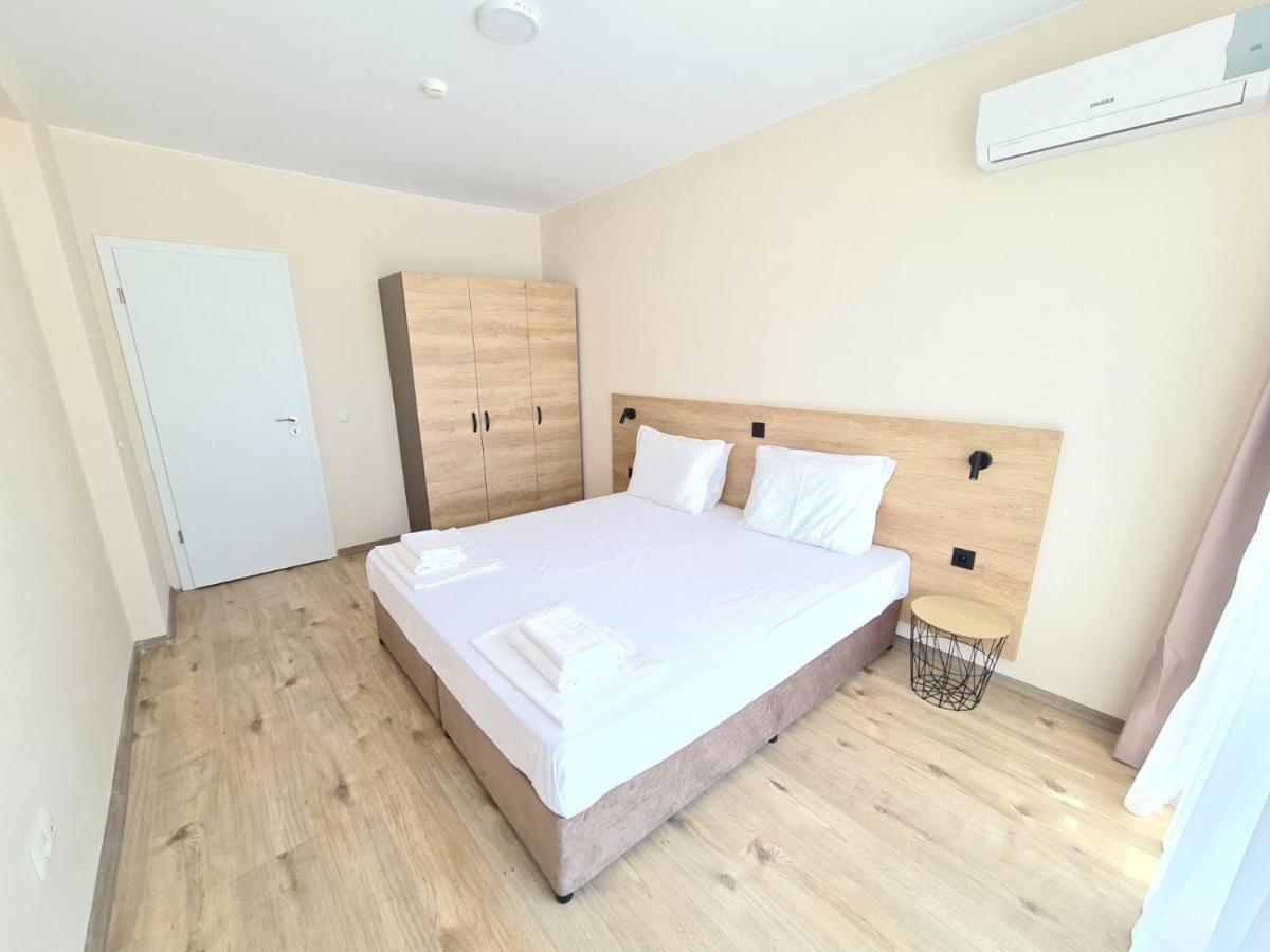 Aparthotel Happy Primorsko Luaran gambar